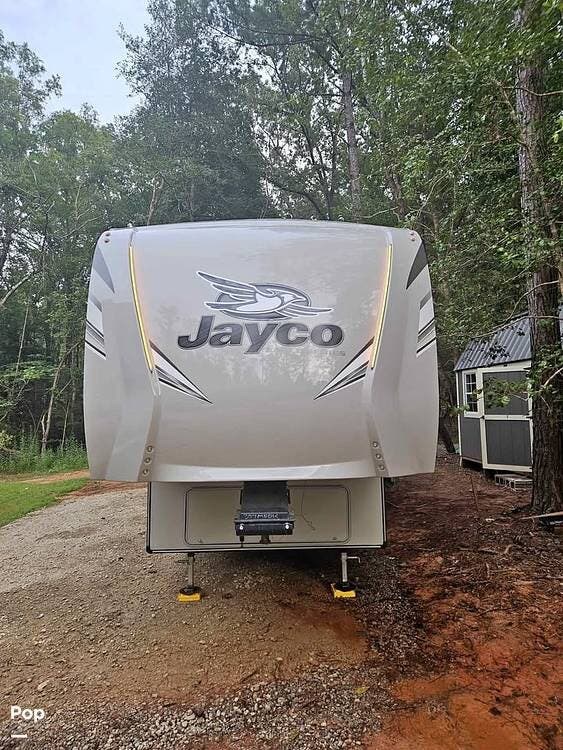 2020 Jayco Eagle 357MDOK - Used Travel Trailer For Sale by Pop RVs in Little Mountain, South Carolina features Slideout