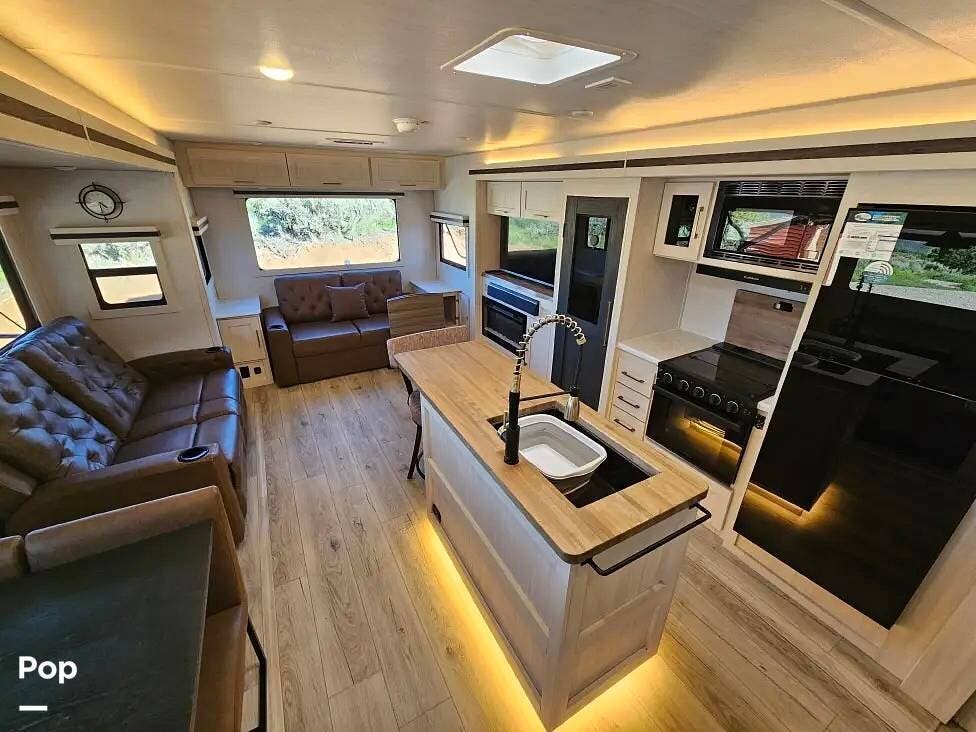 2025 Grand Surveyor 305RLBS by Forest River from Pop RVs in Carbondale, Colorado