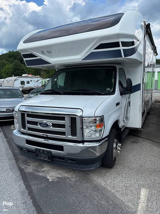 2022 Entegra Coach Odyssey 27U - Used Class C For Sale by Pop RVs in Downingtown, Pennsylvania features Slideout