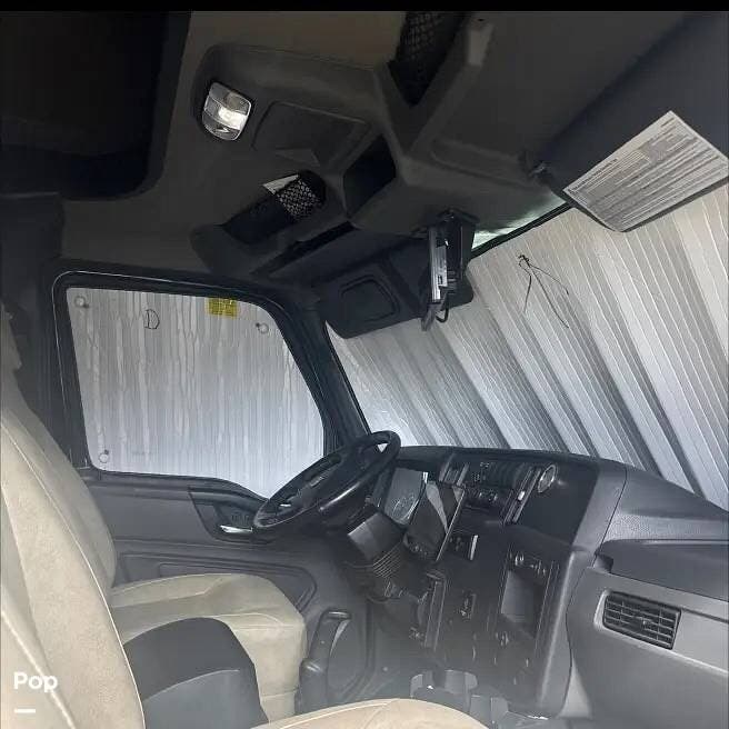 2022 Wraith 33W by Nexus from Pop RVs in Sand Springs, Oklahoma