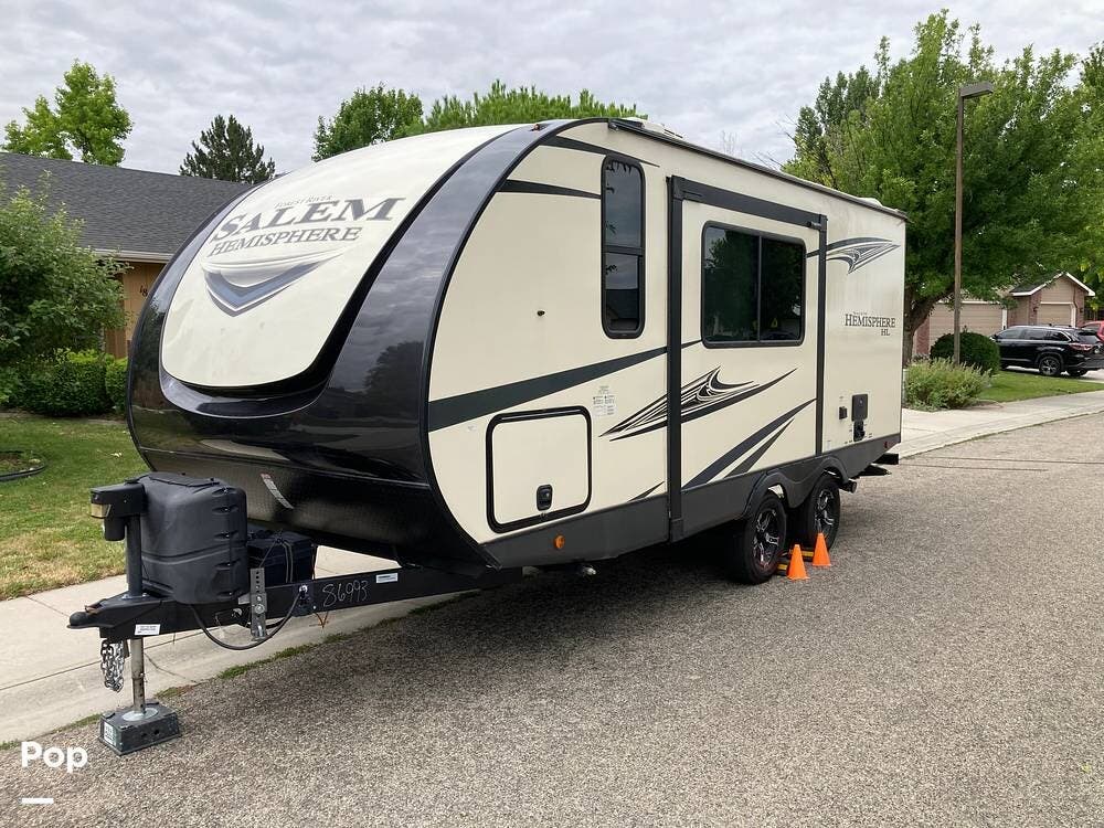 2021 Forest River Salem Hemisphere 17RBHL Hemisphere - Used Travel Trailer For Sale by Pop RVs in Meridian, Idaho features Slideout