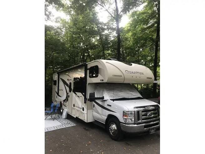 2016 Quantum LF31 by Thor Motor Coach from Pop RVs in Darnestown, Maryland