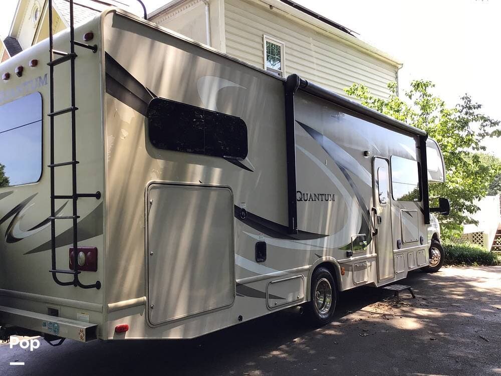 Used 2016 Thor Motor Coach Quantum LF31 available in Darnestown, Maryland