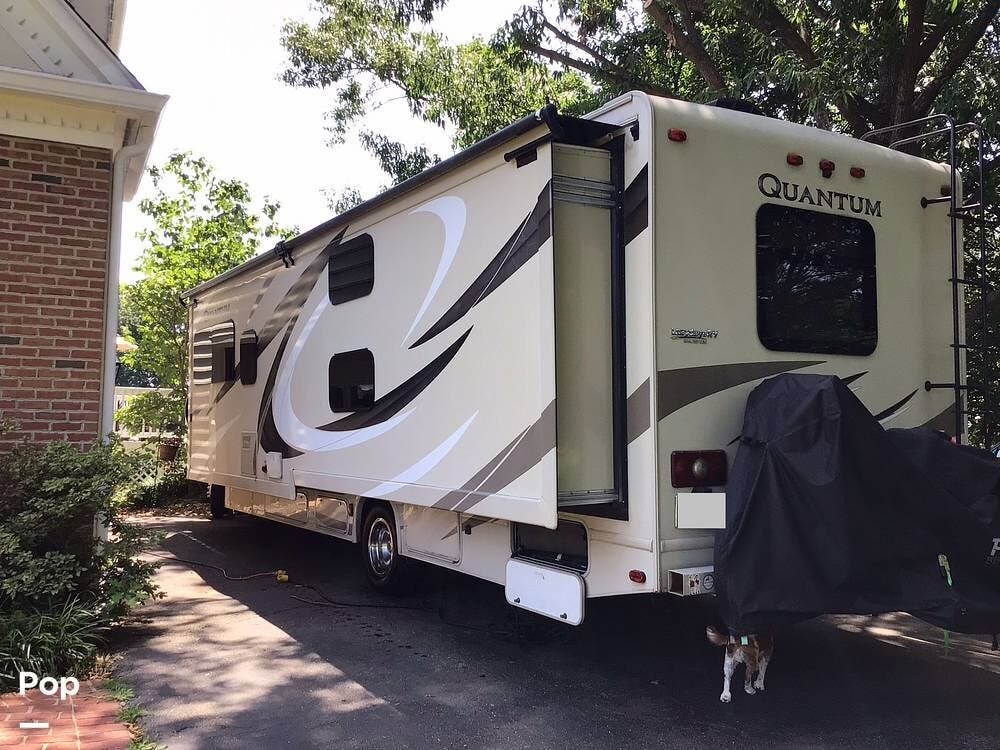 2016 Quantum LF31 by Thor Motor Coach from Pop RVs in Darnestown, Maryland