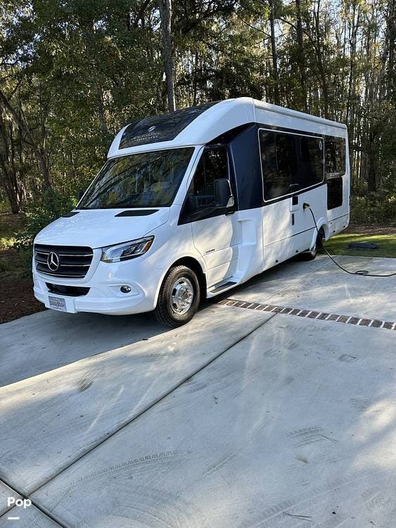 2025 Leisure Travel Unity U24RL - Used Class C For Sale by Pop RVs in Pooler, Georgia features Air Conditioning, Awning, Generator