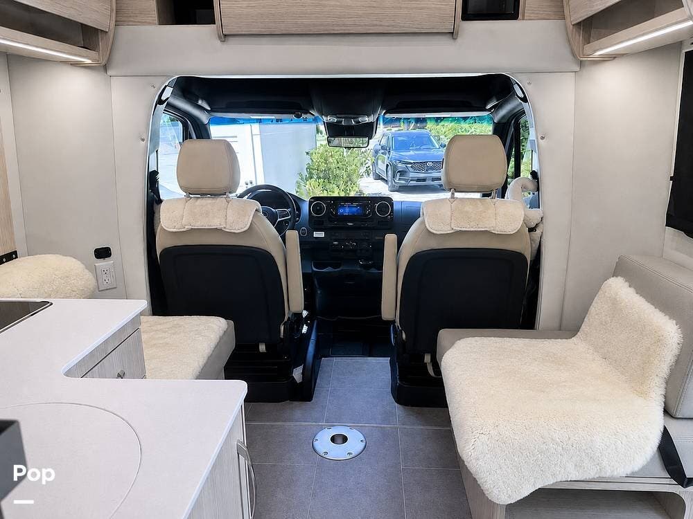 2025 Unity U24RL by Leisure Travel from Pop RVs in Pooler, Georgia