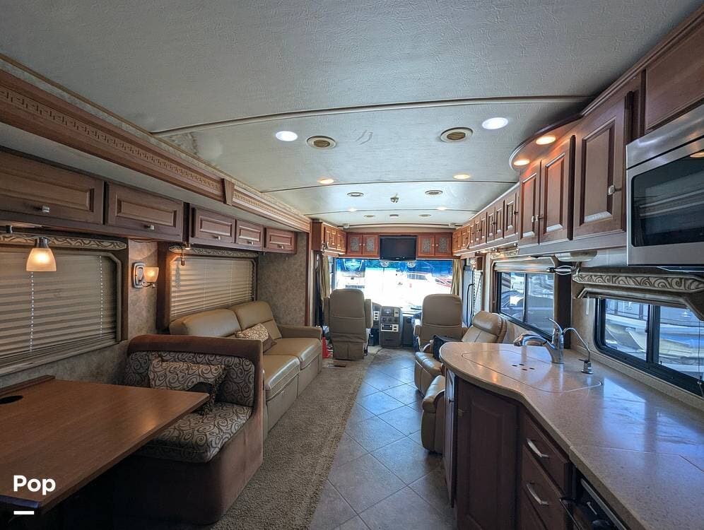 Used 2009 Itasca Meridian 37H available in Rotonda West, Florida
