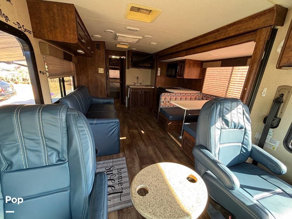 2017 Forest River FR3 28DS - Used Class A For Sale by Pop RVs in Joshua Tree, California features Awning, Air Conditioning, Slideout, Leveling Jacks, Generator