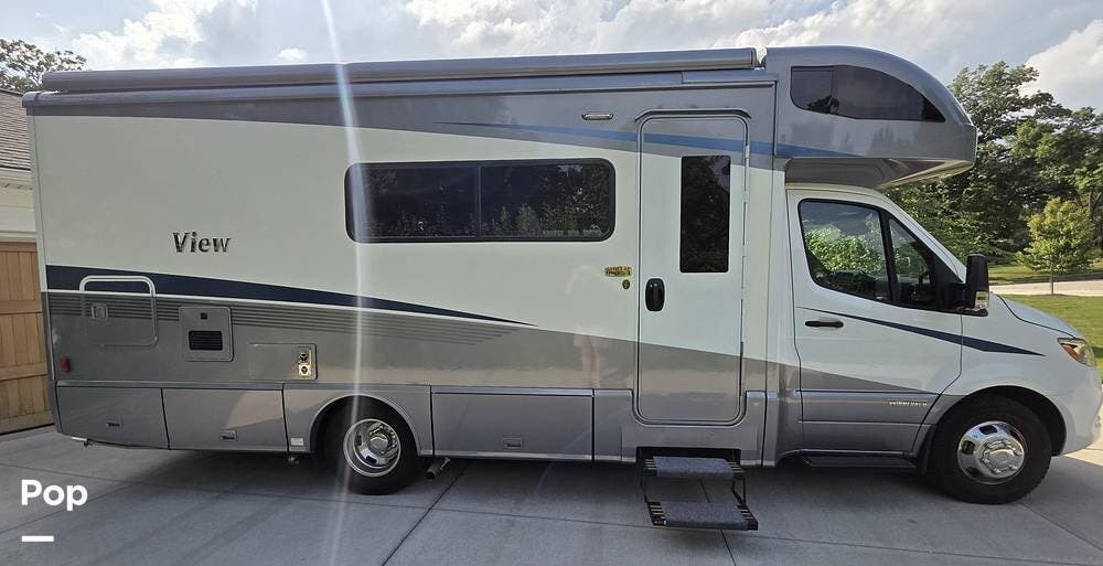 2023 View 24D by Winnebago from Pop RVs in Silver Lake, Ohio