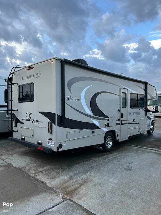 2021 Coachmen Leprechaun 260DS - Used Class C For Sale by Pop RVs in Wylie, Texas features Slideout