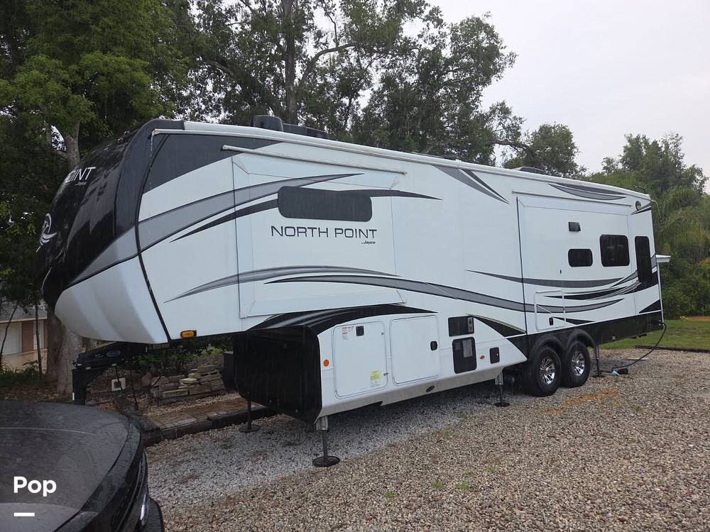 2022 Jayco North Point 310 RLTS - Used Fifth Wheel For Sale by Pop RVs in De Leon Springs, Florida features Slideout