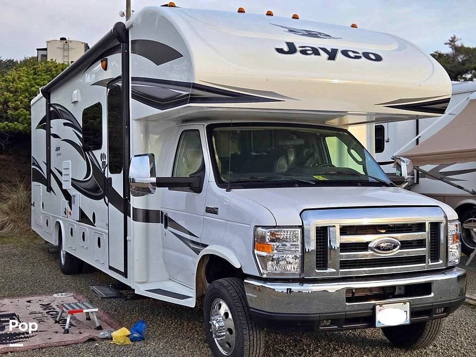 2019 Jayco Greyhawk 29M - Used Class C For Sale by Pop RVs in Longview, Washington features Slideout