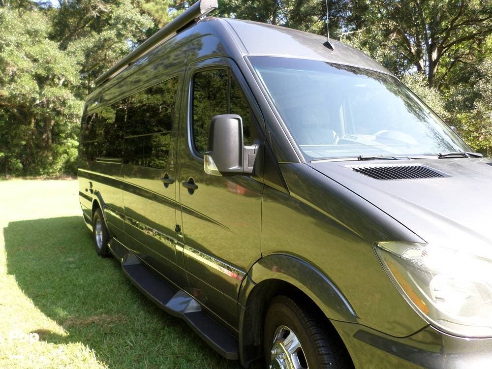 2017 Winnebago Era 170x - Used Conversion Van For Sale by Pop RVs in Laurel, Mississippi features Generator, Air Conditioning, Awning