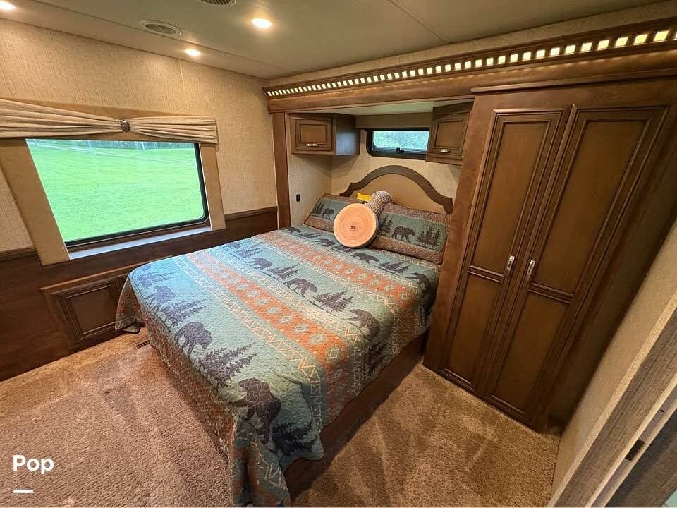Used 2021 Newmar Bay Star 3811 available in Plant City, Florida