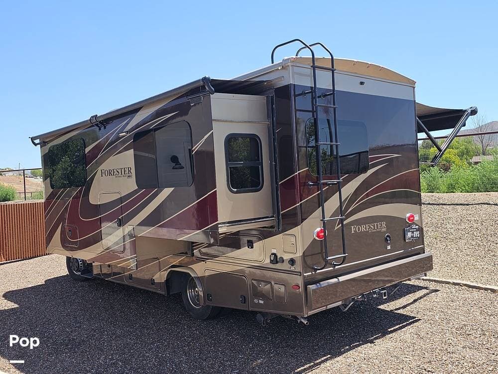 2017 Forest River Forester 2401WS - Used Class C For Sale by Pop RVs in Dewey, Arizona features Air Conditioning, Awning, Slideout, Generator