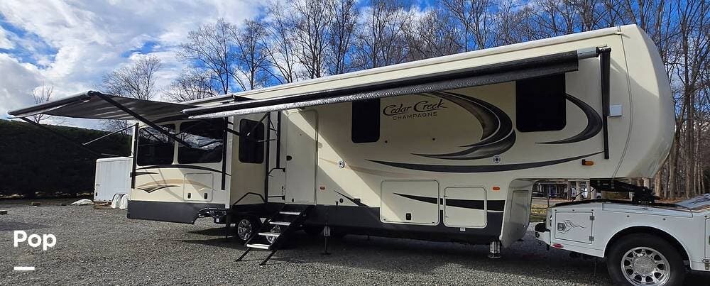 2019 Cedar Creek Champagne 38EL by Forest River from Pop RVs in Ruther Glen, Virginia