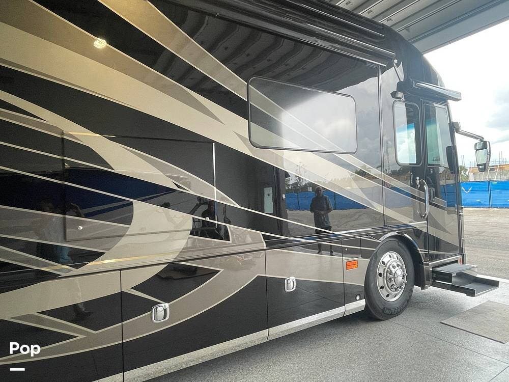 2007 American Heritage 45E by American Coach from Pop RVs in Ft Myers, Florida
