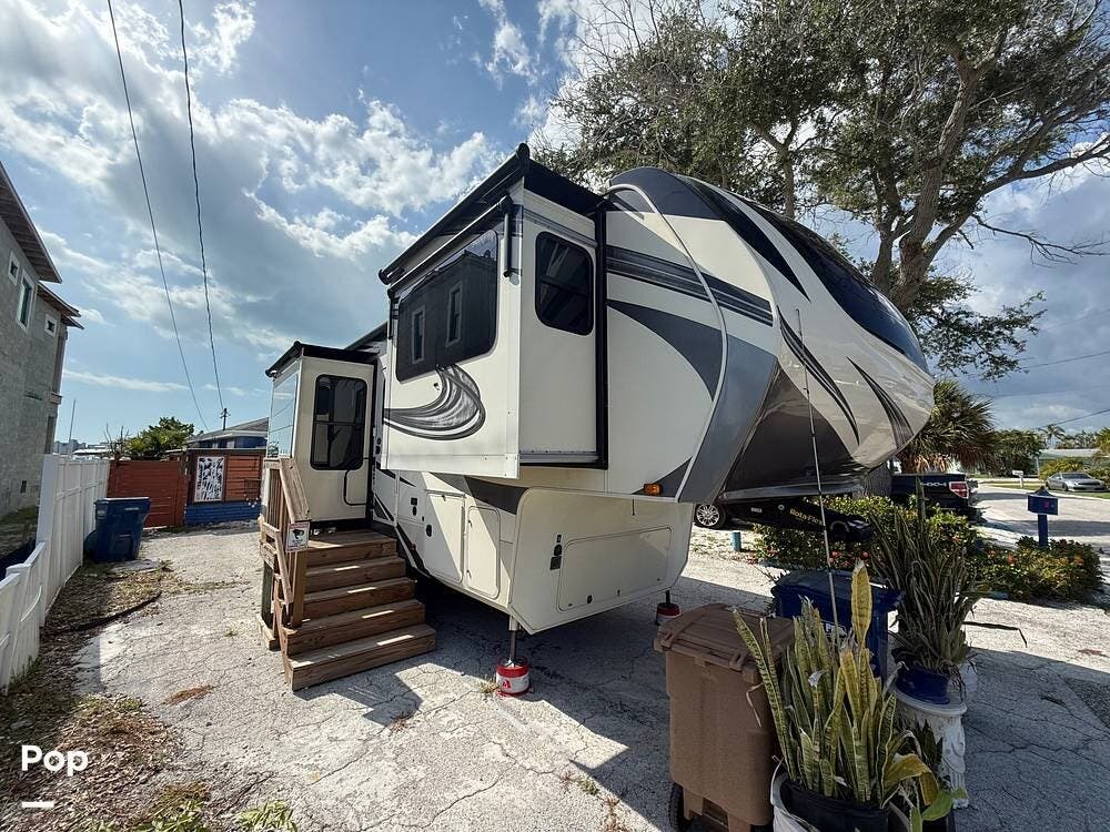 Used 2019 Grand Design Solitude 380FL available in Madeira Beach, Florida