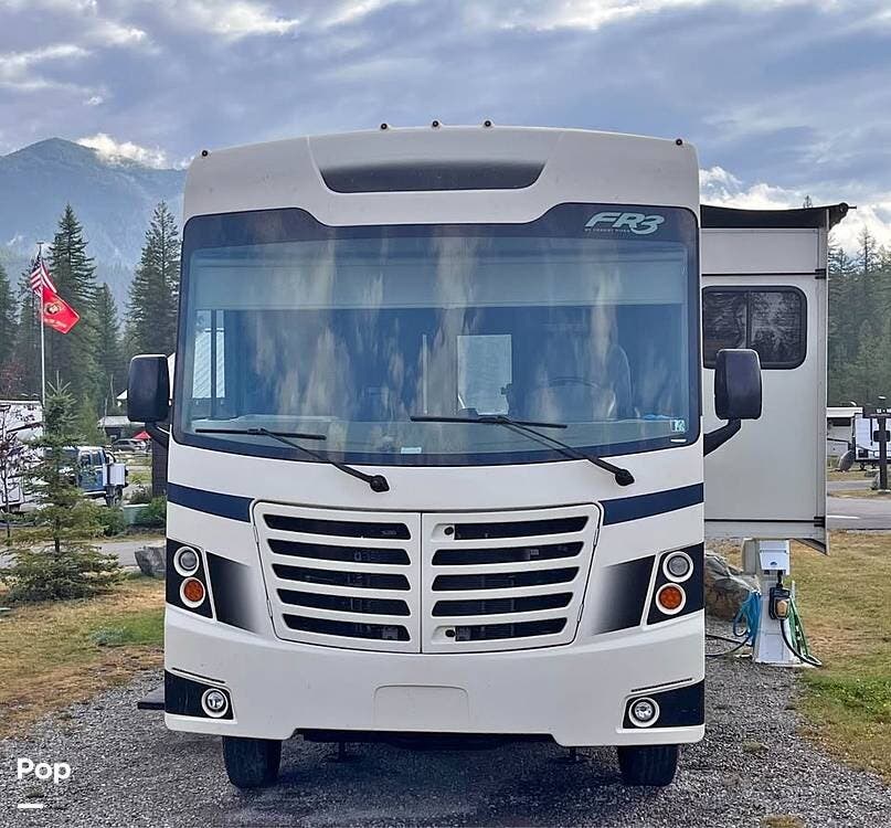 2019 Forest River FR3 30DS - Used Class A For Sale by Pop RVs in White Oak, Pennsylvania features Slideout