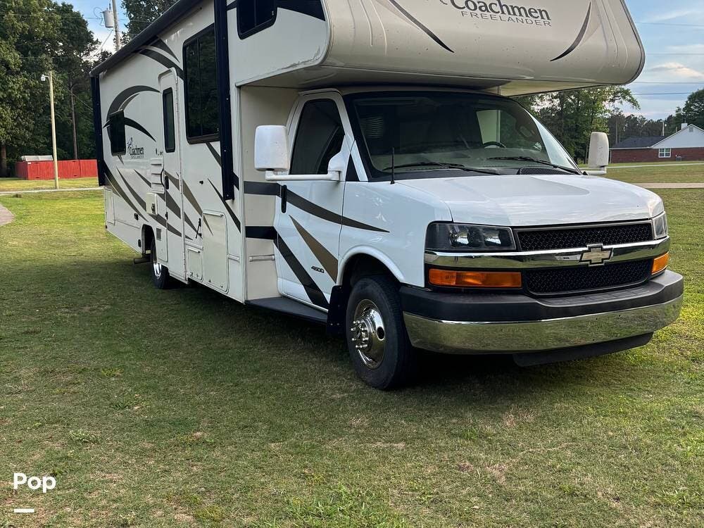 2017 Coachmen Freelander 27QB - Used Class C For Sale by Pop RVs in Phenix City, Alabama