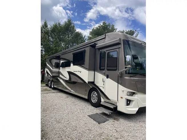 2020 Dutch Star 4369 by Newmar from Pop RVs in Blackstone, Massachusetts