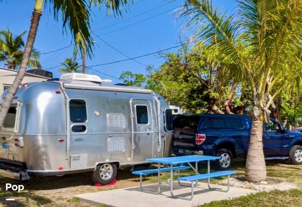 2016 Flying Cloud 19 by Airstream from Pop RVs in Newtown, Connecticut
