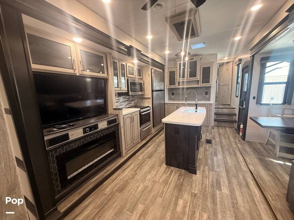 2022 Avalanche 390DS by Keystone from Pop RVs in Douglas, Wyoming