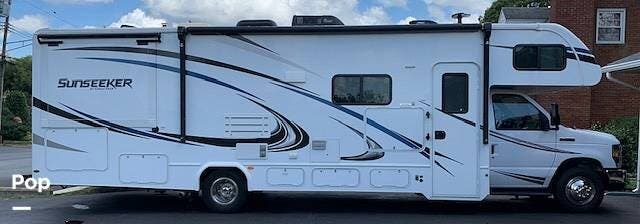 2019 Forest River Sunseeker 3010DS - Used Class C For Sale by Pop RVs in Fort Meade, Maryland features Generator, Slideout, Awning, Air Conditioning