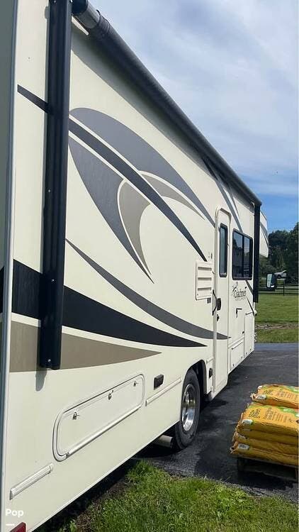 2017 Freelander 26RS by Coachmen from Pop RVs in Bear, Delaware