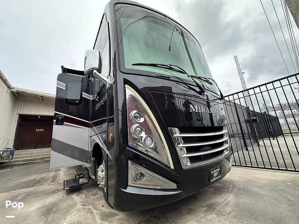 2022 Thor Motor Coach Miramar 35.2 - Used Class A For Sale by Pop RVs in Spring, Texas features Generator, Air Conditioning, Leveling Jacks, Awning, Slideout
