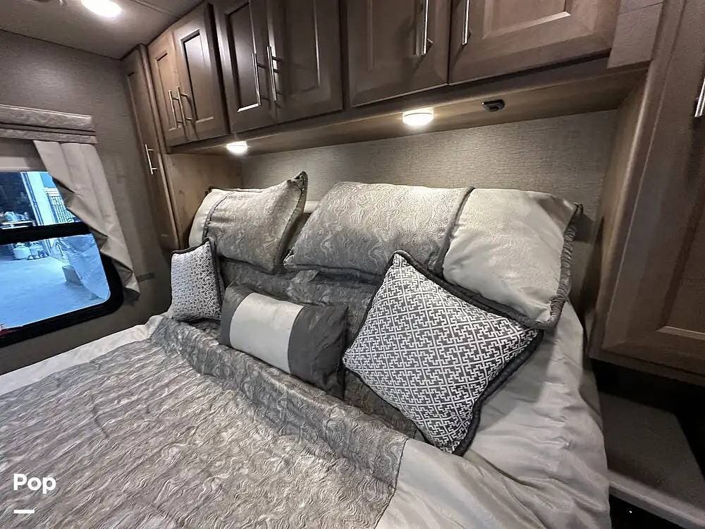 Used 2022 Thor Motor Coach Miramar 35.2 available in Spring, Texas