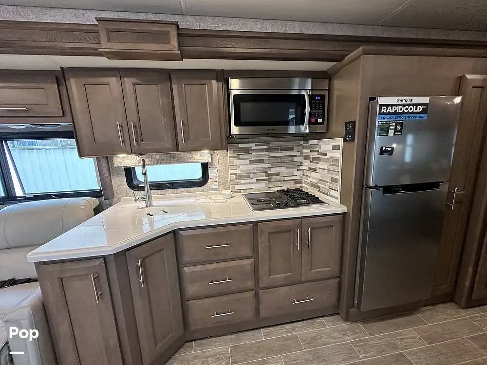 2022 Miramar 35.2 by Thor Motor Coach from Pop RVs in Spring, Texas