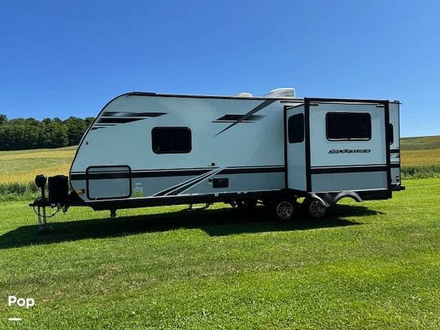 2021 Jayco Jay Feather 24RL - Used Travel Trailer For Sale by Pop RVs in Coudersport, Pennsylvania features Slideout