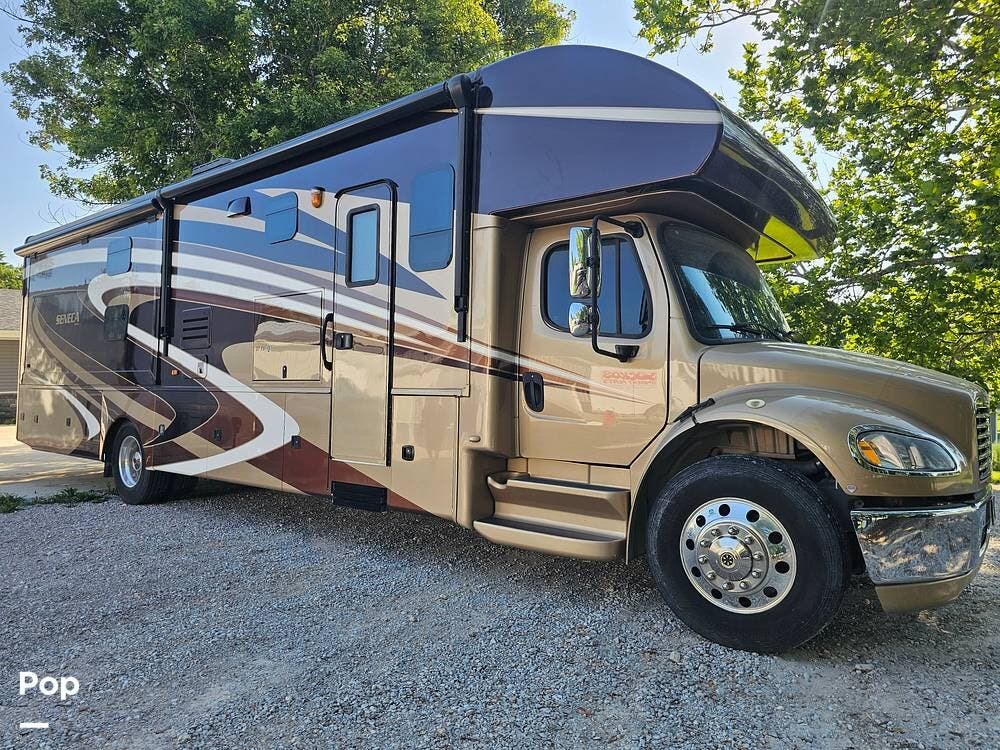 2015 Seneca 37FS by Jayco from Pop RVs in Carlisle, Iowa