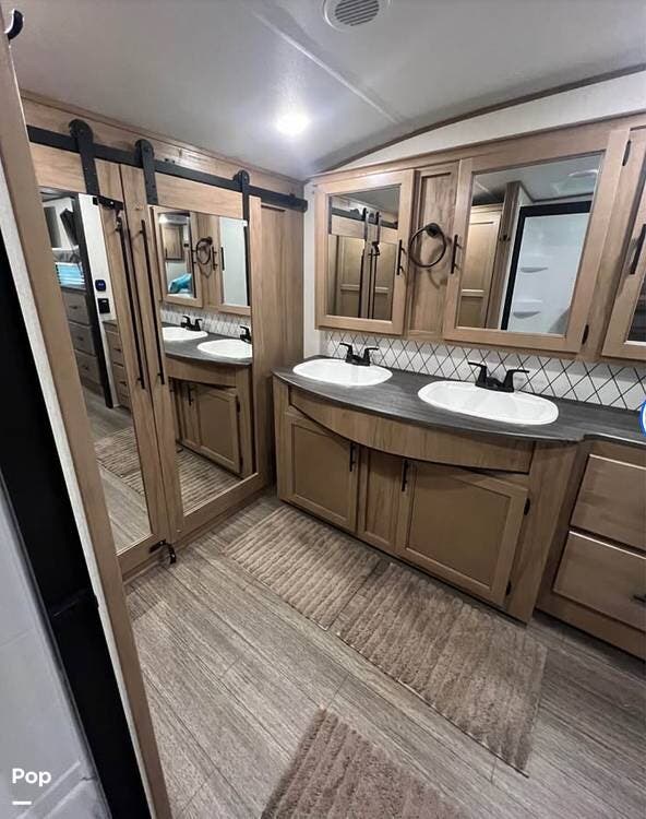 2023 Forest River Sabre 38RLH - Used Fifth Wheel For Sale by Pop RVs in Maiden, North Carolina features Air Conditioning, Slideout, Awning