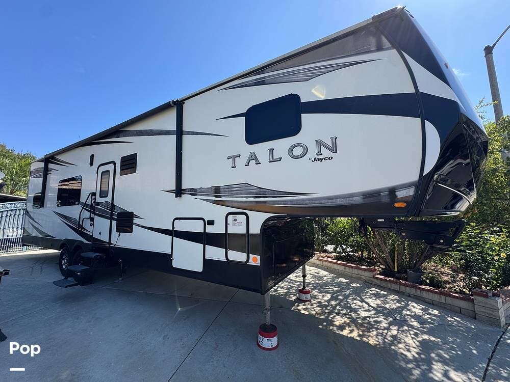 2019 Talon 320T by Jayco from Pop RVs in Fontana, California