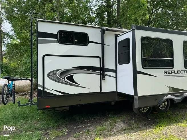 Used 2021 Grand Design Reflection 312BHTS available in Galena, Ohio