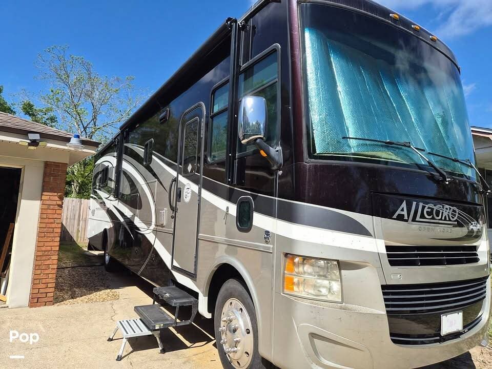 2016 Tiffin Allegro Open Road 36UA - Used Class A For Sale by Pop RVs in Pensacola, Florida features Generator, Awning, Air Conditioning, Leveling Jacks, Slideout