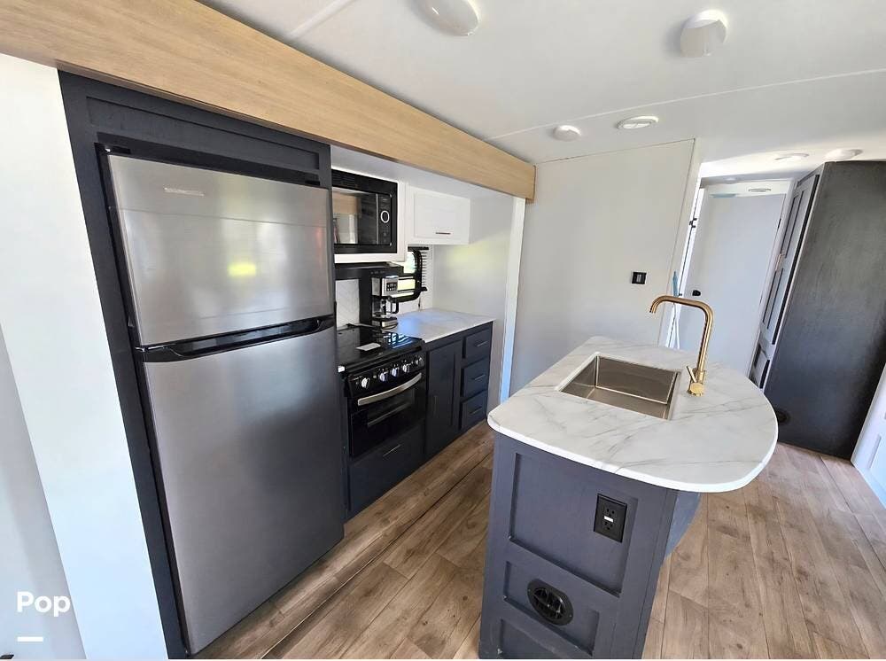 2024 Mallard M33 by Heartland from Pop RVs in Mount Pleasant, Wisconsin