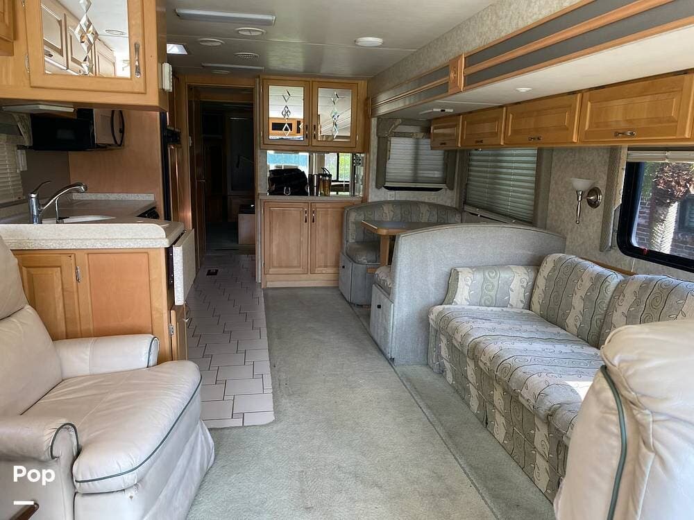 2003 Newmar Dutch Star 4005 - Used Diesel Pusher For Sale by Pop RVs in Winter Garden, Florida features Slideout