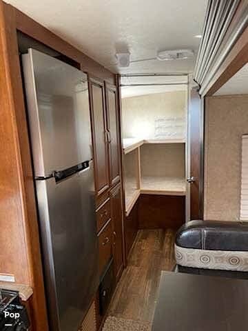 2016 Forest River Vibe 288RLS - Used Travel Trailer For Sale by Pop RVs in Olathe, Kansas features Slideout
