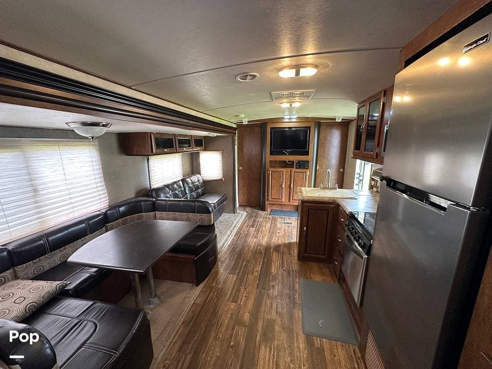 Used 2016 Forest River Vibe 272BHS available in Lone Jack, Missouri