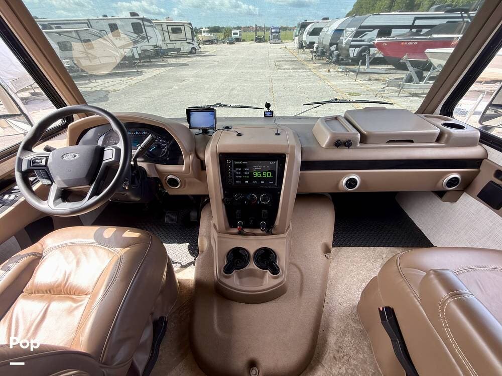 2021 Georgetown 34H5 by Forest River from Pop RVs in Jacksonville, Florida