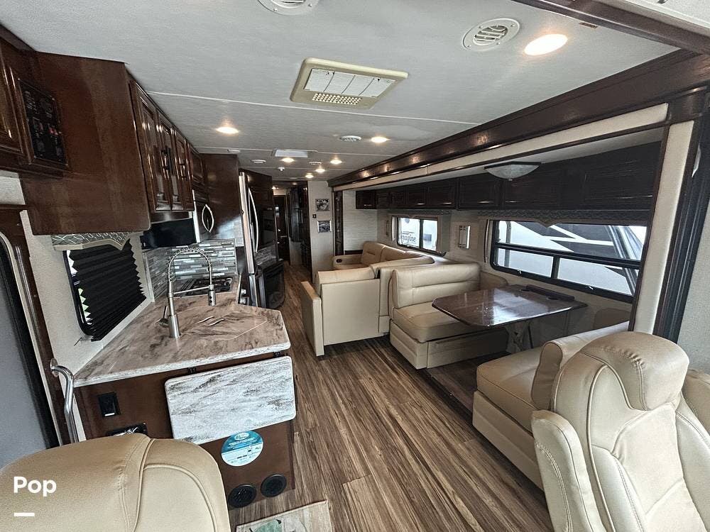 2018 Forest River Georgetown XL 369DS - Used Class A For Sale by Pop RVs in Northlake, Texas features Slideout, Awning, Leveling Jacks, Air Conditioning, Generator