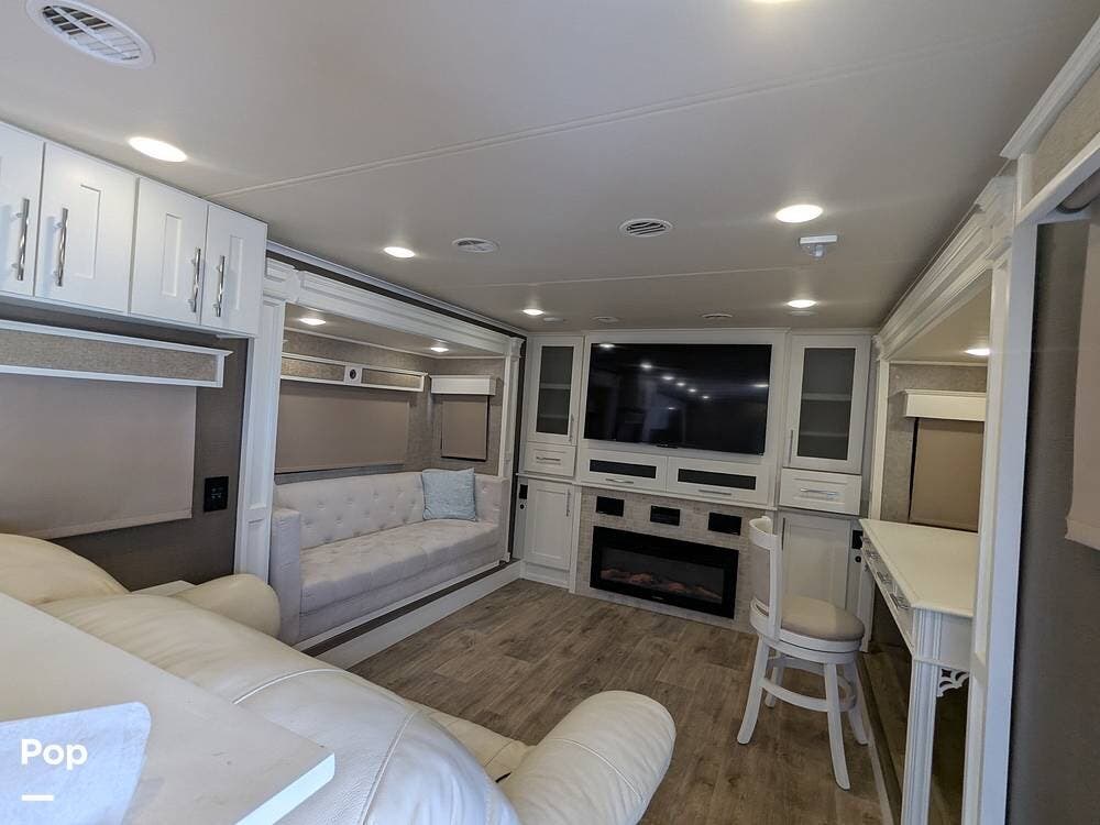 Used 2017 Vanleigh Vilano 375FL available in Flagler Beach, Florida