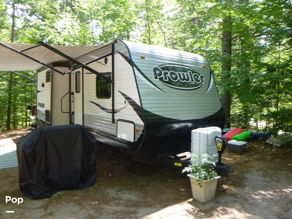 2016 Heartland Prowler 29IKS - Used Travel Trailer For Sale by Pop RVs in Chocorua, New Hampshire features Awning, Air Conditioning, Slideout