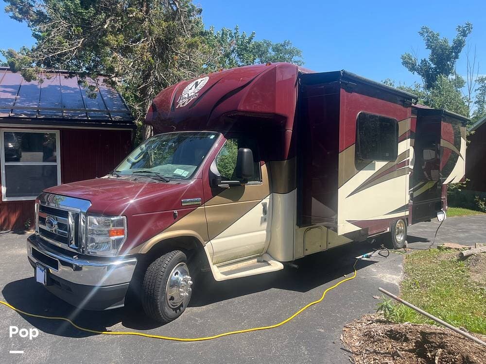 2022 Nexus Viper 27V - Used Class C For Sale by Pop RVs in West Falls, New York features Slideout, Awning, Air Conditioning, Generator