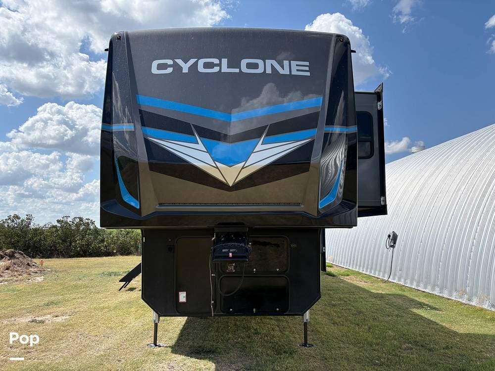 Used 2025 Heartland Cyclone 4006 available in Leoti, Kansas