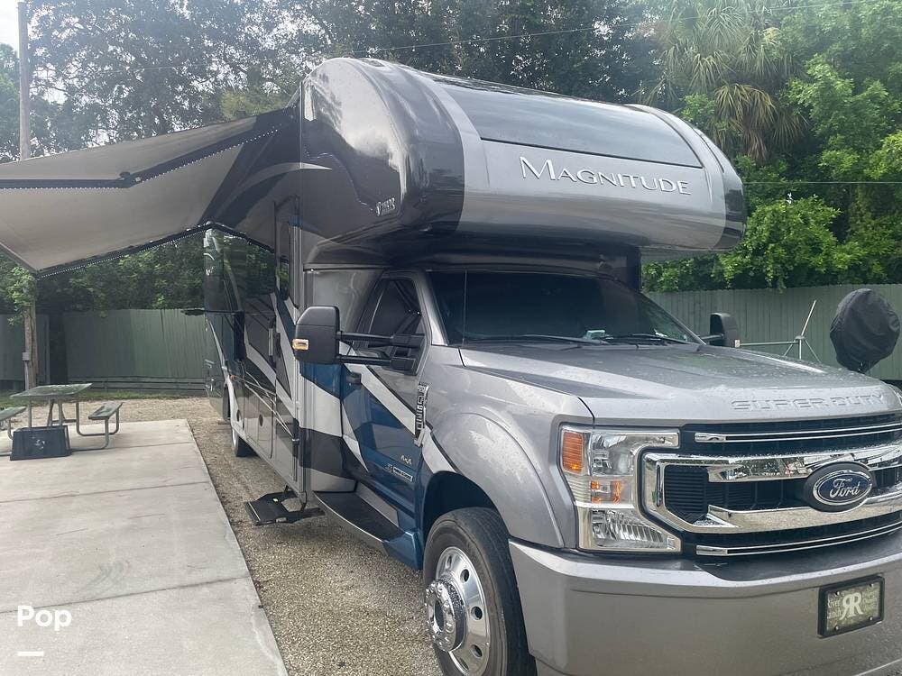 2022 Thor Motor Coach Magnitude SV34 - Used Super C For Sale by Pop RVs in Fort Myers, Florida features Awning, Generator, Air Conditioning, Slideout, Leveling Jacks