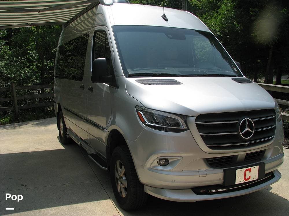 2022 Airstream Interstate 19 Tommy Bahama 4x4 - Used Class B For Sale by Pop RVs in Aurora, Ohio features Generator, Awning, Leveling Jacks, Air Conditioning